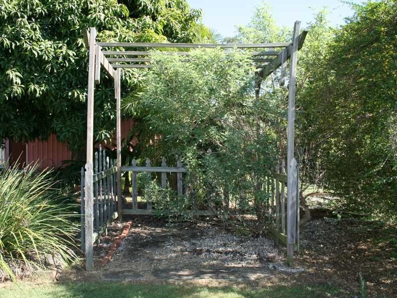 108 Glebe Road, Booval QLD 4304