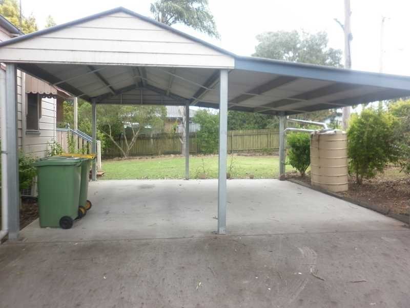 35 Siemon Street, One Mile QLD 4305