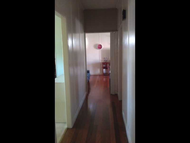 4 Robertson Road, Eastern Heights QLD 4305