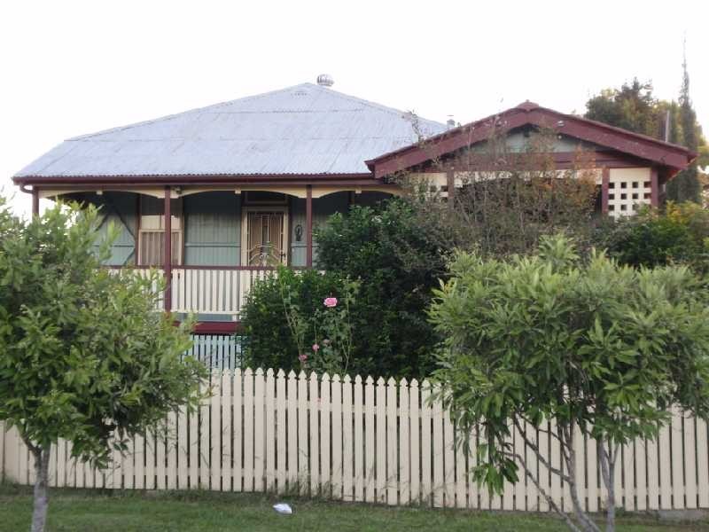3 High Street, Bundamba QLD 4304