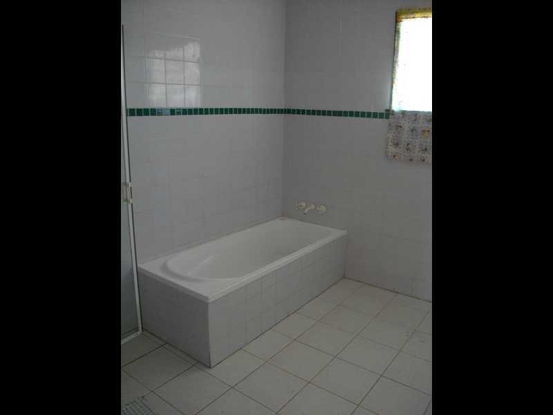 160 Lobb Street, Churchill QLD 4305