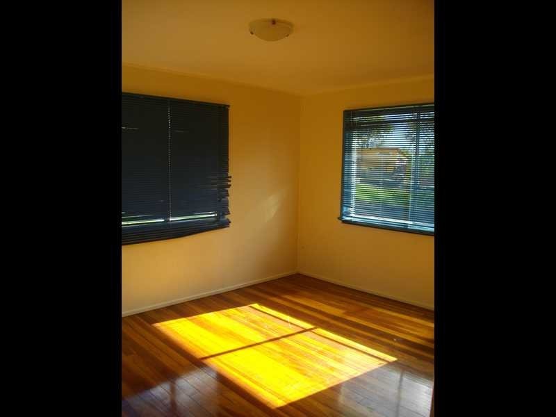 160 Lobb Street, Churchill QLD 4305