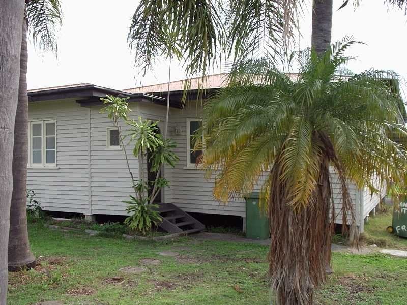 10 Alexandra Street, Booval QLD 4304