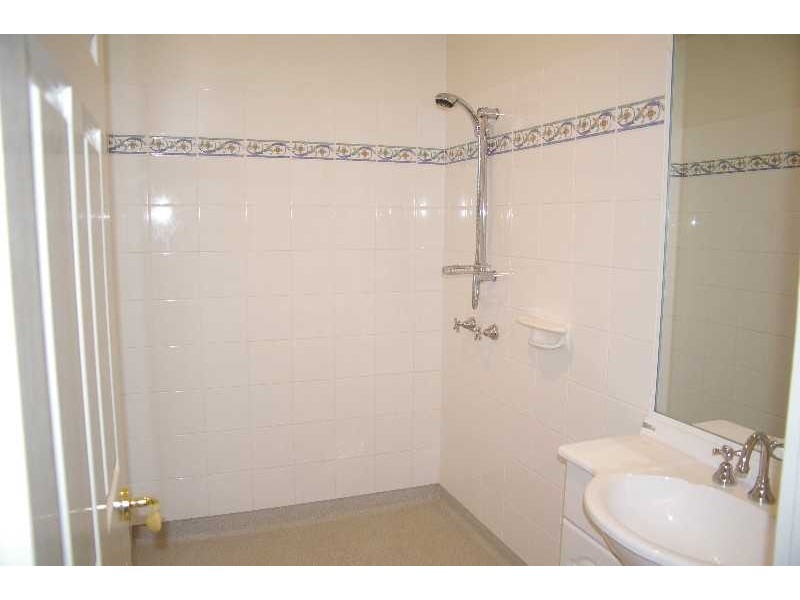 10 Bognuda Street, Bundamba QLD 4304