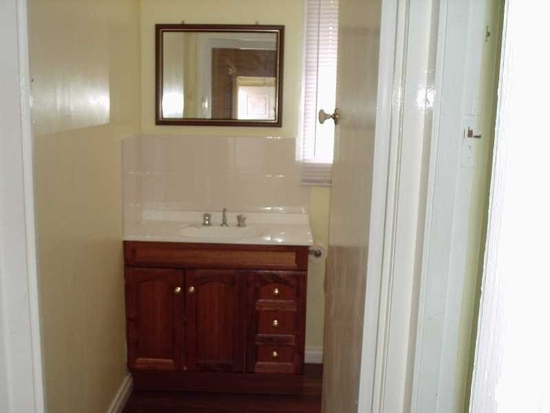 30 Margaret Street, Silkstone QLD 4304