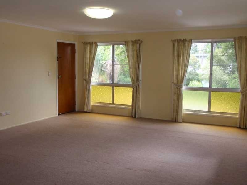 27 Edgar Street, Eastern Heights QLD 4305