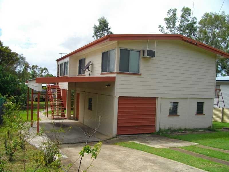 8 Caroline Street, Riverview QLD 4303