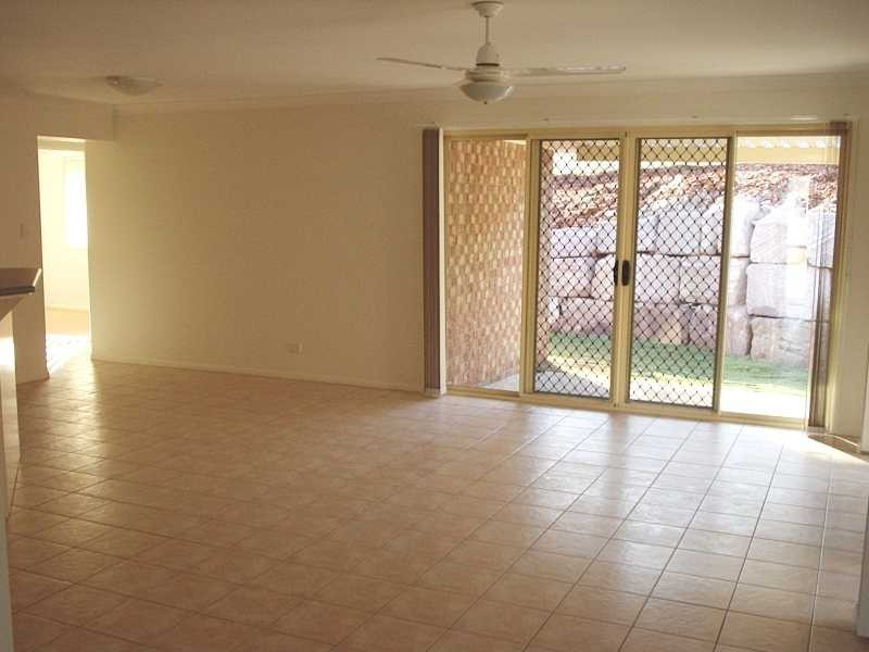 16 Tulipwood Close, Brassall QLD 4305