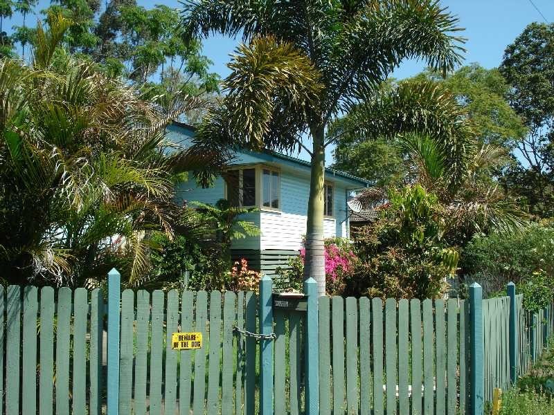 6 Leonard Street, Leichhardt QLD 4305