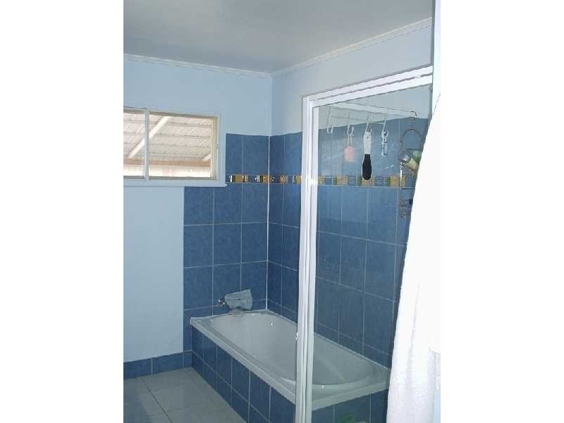 15 Selwyn Street, North Booval QLD 4304