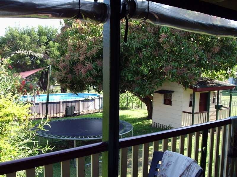 1 Taylor Street, Eastern Heights QLD 4305