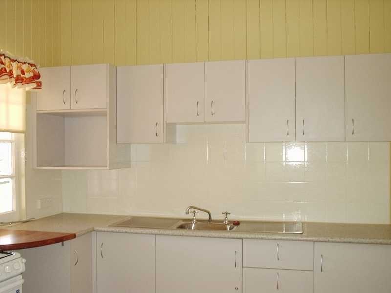 1 Elliott Street, Silkstone QLD 4304