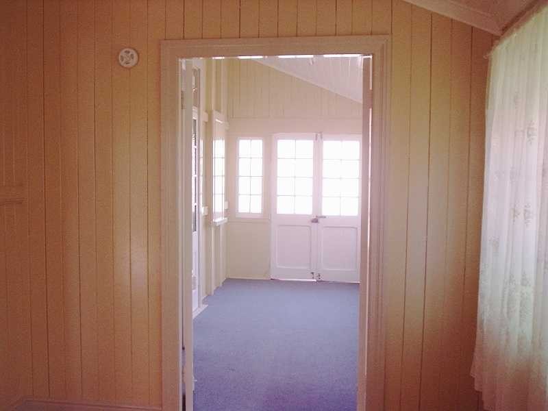 1 Elliott Street, Silkstone QLD 4304