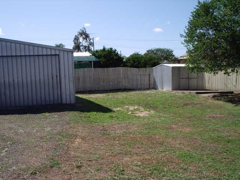1 Orchard Street, Eastern Heights QLD 4305