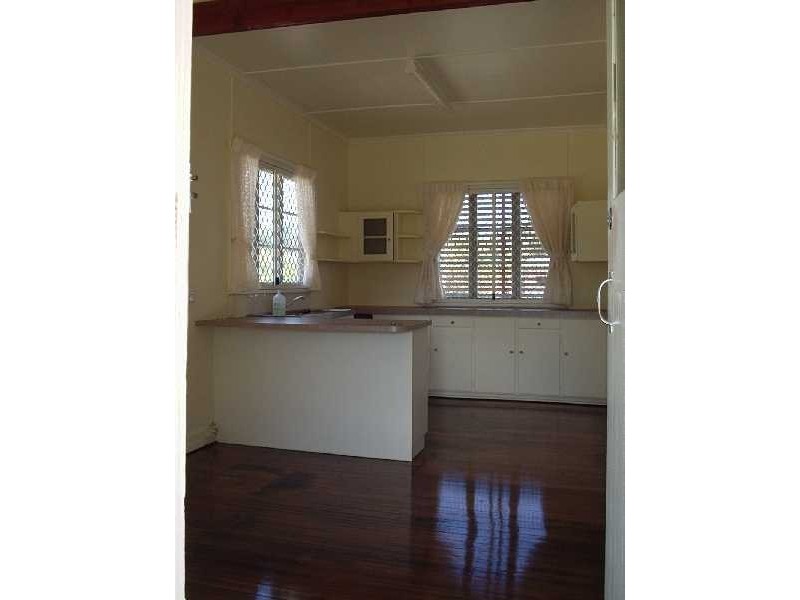 1 Orchard Street, Eastern Heights QLD 4305