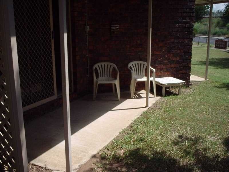 2/44 Bergin Street, Booval QLD 4304