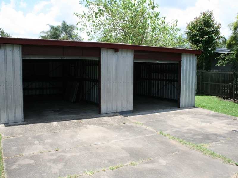 4 Gee Street, One Mile QLD 4305