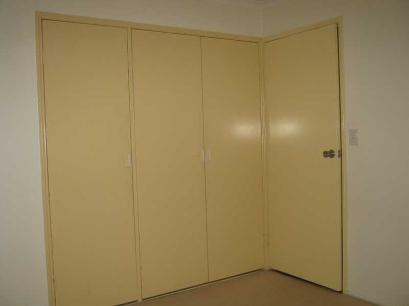 2/10 Kingfisher Court, Bundamba QLD 4304