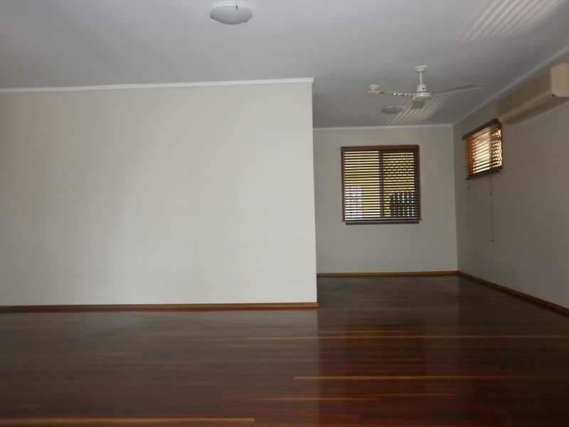 33 Raceview Street, Raceview QLD 4305