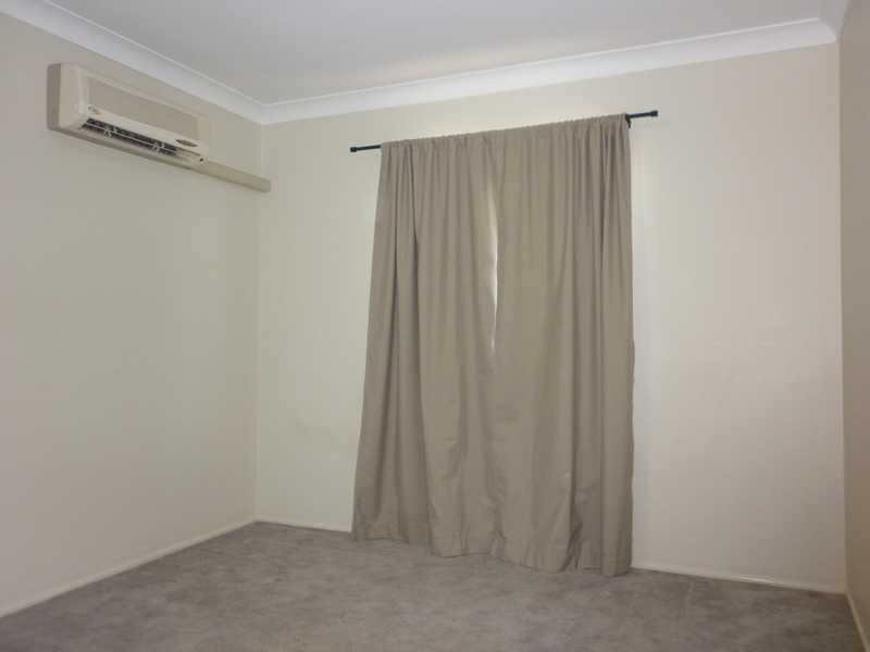 33 Raceview Street, Raceview QLD 4305