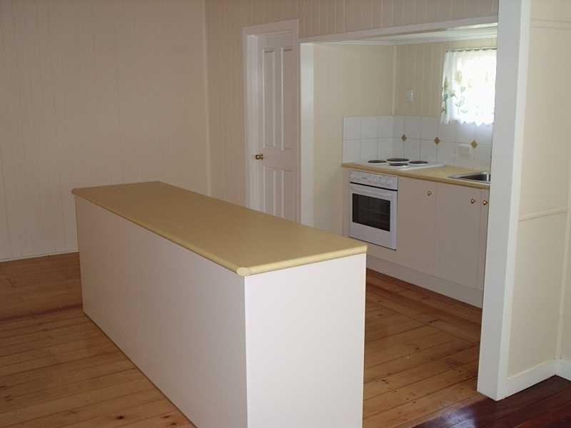 38 Clifton Street, Booval QLD 4304