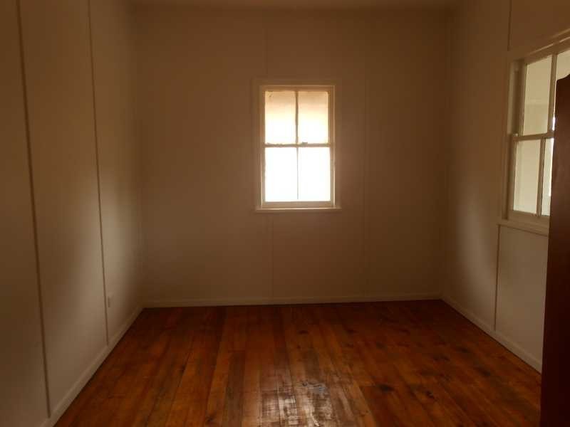 12 North Street, North Ipswich QLD 4305