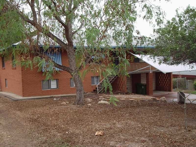 32 Ipswich Street, Riverview QLD 4303