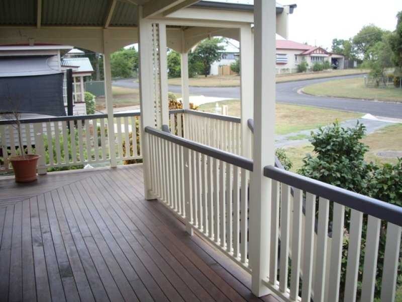 2 Advance Street, Newtown QLD 4305