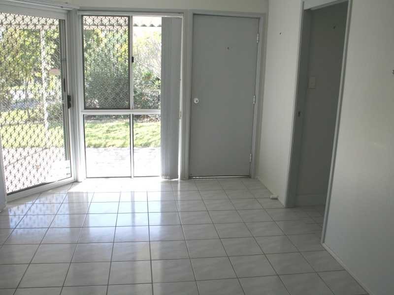 1/8 Kingston Way, Raceview QLD 4305