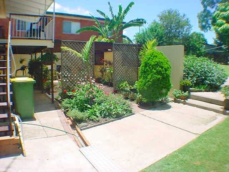 8 Bryant Street, Bundamba QLD 4304