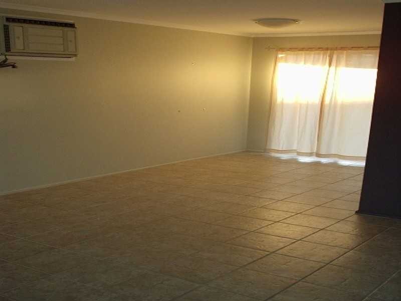 8 Border Court, Brassall QLD 4305