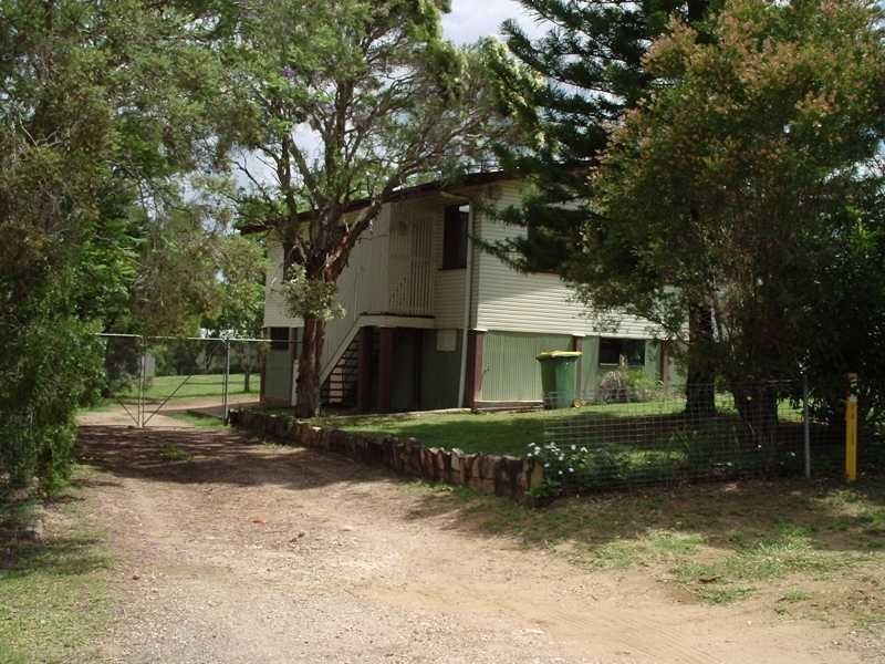 21 Albert Street, North Ipswich QLD 4305