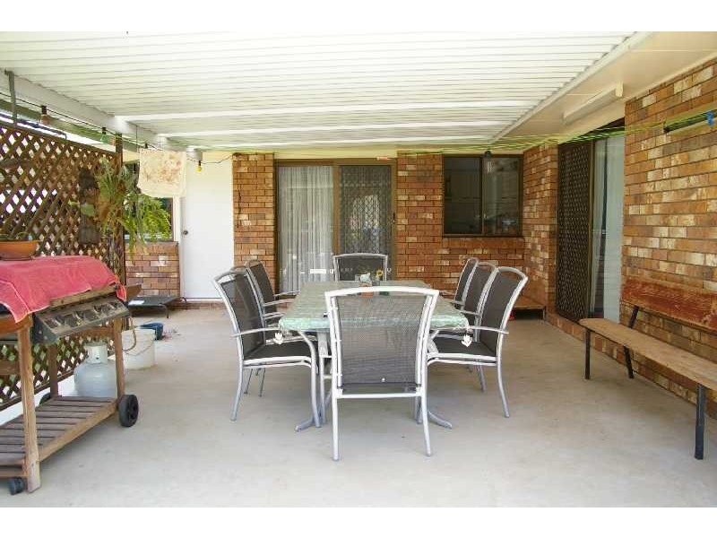 4 Geraldine Avenue, North Ipswich QLD 4305