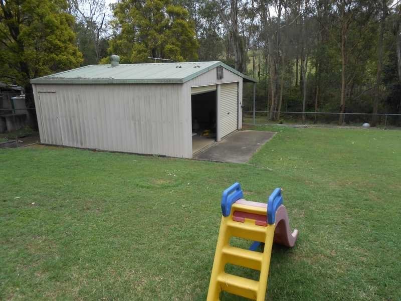 4 Geraldine Avenue, North Ipswich QLD 4305