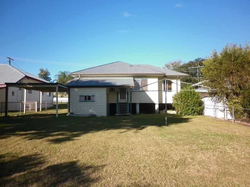 31 Pemberton Street, Booval QLD 4304