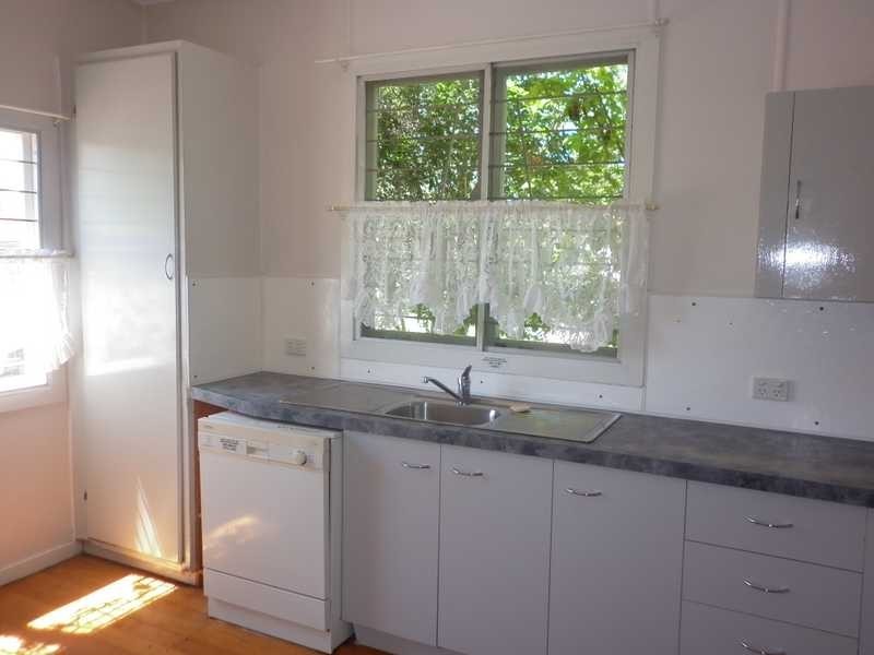 38 Bourke Street, Brassall QLD 4305