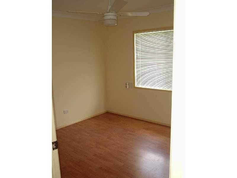 37 Creek Street, Bundamba QLD 4304