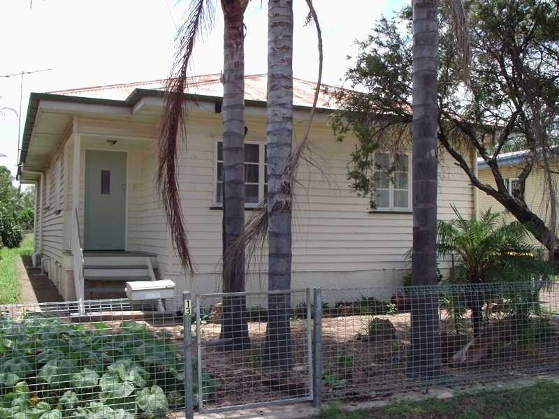 13 Alexandra Street, Booval QLD 4304