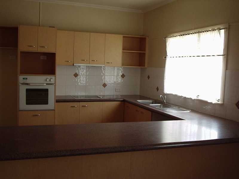 13 Alexandra Street, Booval QLD 4304