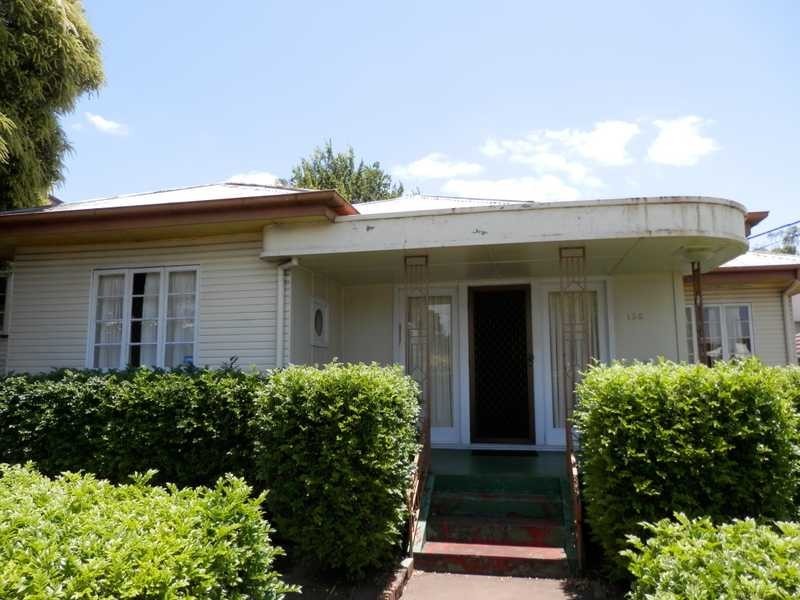 138 Brisbane Road, Booval QLD 4304