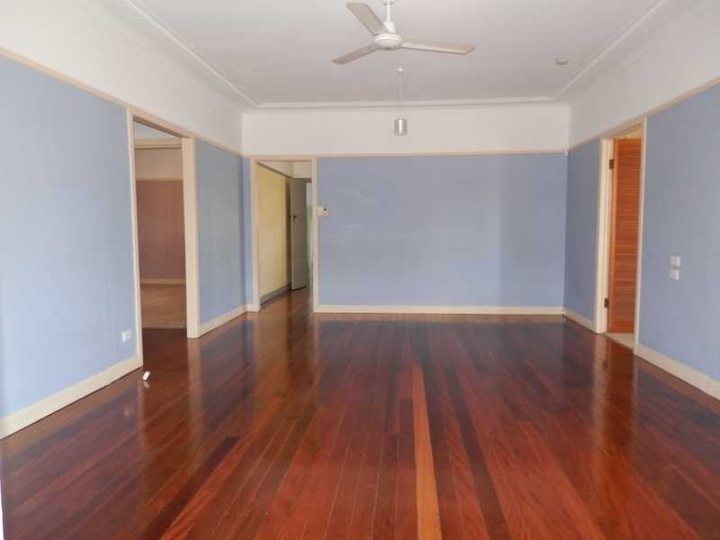 138 Brisbane Road, Booval QLD 4304