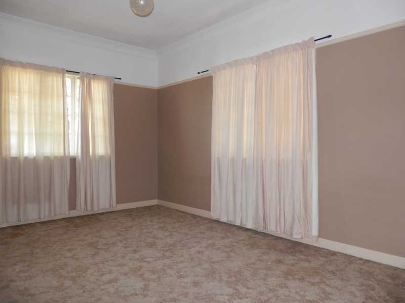 138 Brisbane Road, Booval QLD 4304