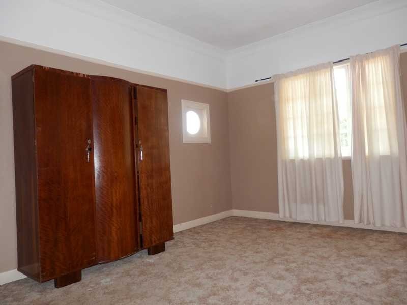 138 Brisbane Road, Booval QLD 4304