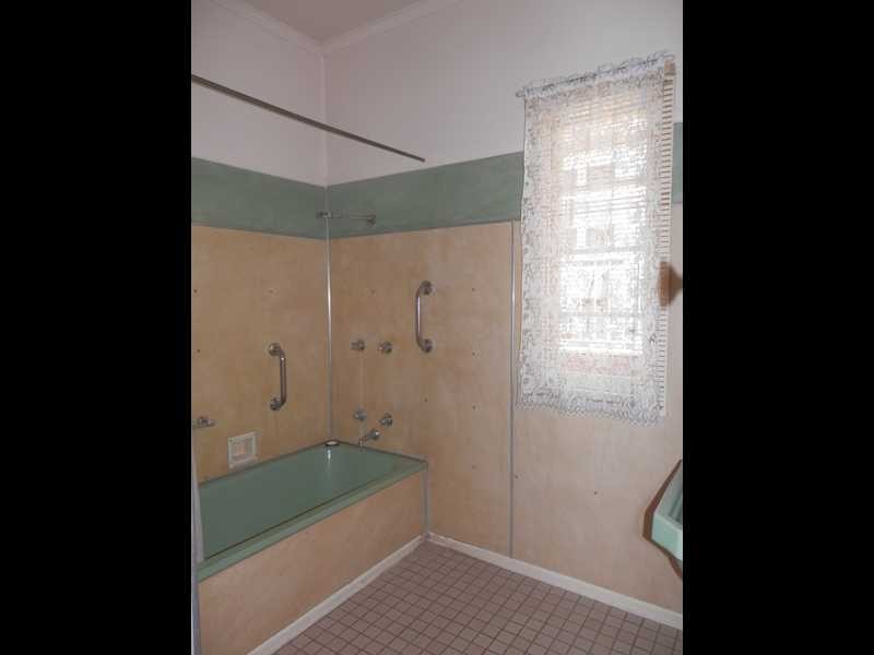 138 Brisbane Road, Booval QLD 4304