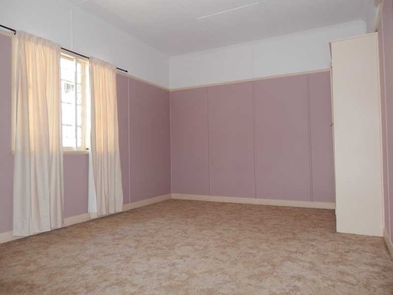 138 Brisbane Road, Booval QLD 4304