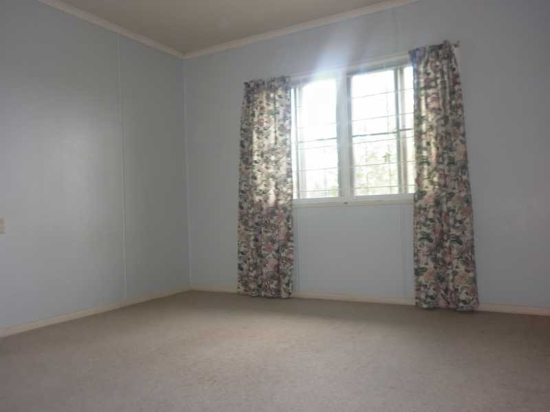 10 Cameron Street, Brassall QLD 4305