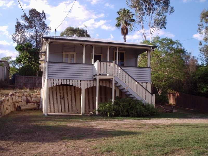 11 Wellen Street, Bundamba QLD 4304