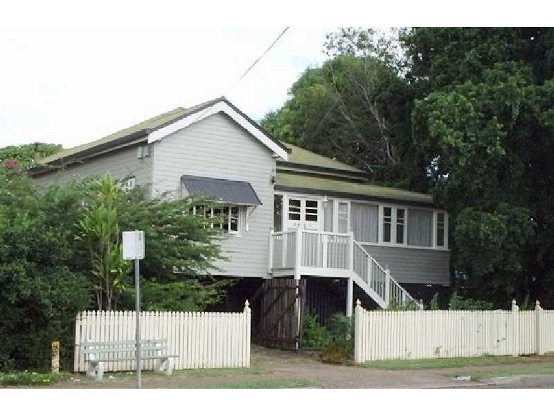 3 Glebe Road, Newtown QLD 4305