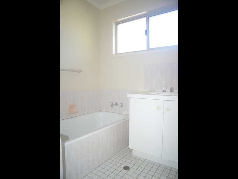 22 Nelson Street, Bundamba QLD 4304