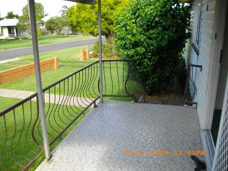 15 Phyllis Street, Eastern Heights QLD 4305